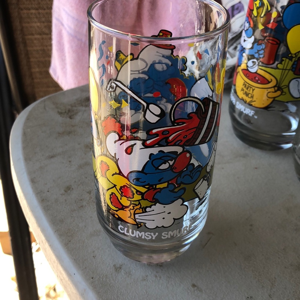 Smurf glass